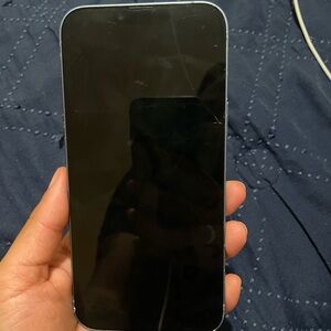 Selling a IPhone 14 Pro Max.